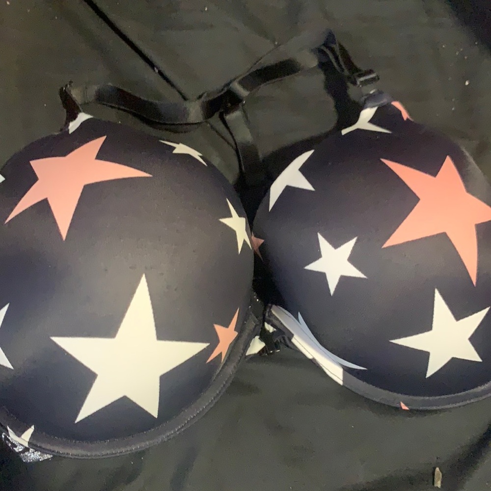 PINK wear everywhere push up bra with stars 34DDD